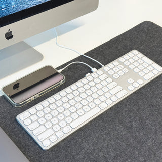 Executive Mac Keyboard with Built-In USB Hub