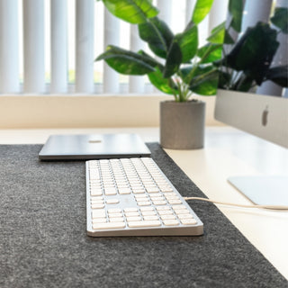 The Executive Mac Keyboard with Built-In USB Hub